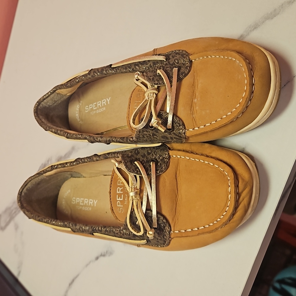 Sperry firefish boat shoes